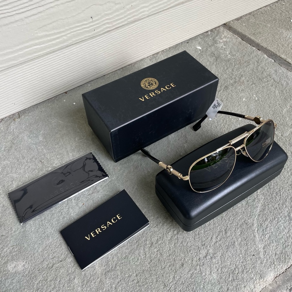 Versace Medusa Sunglasses, Brand New 🔥